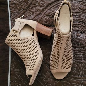 Women's Unisa Heeled Boots